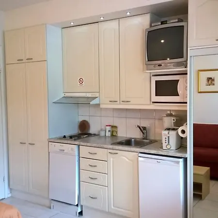 Levistar Apartahotel